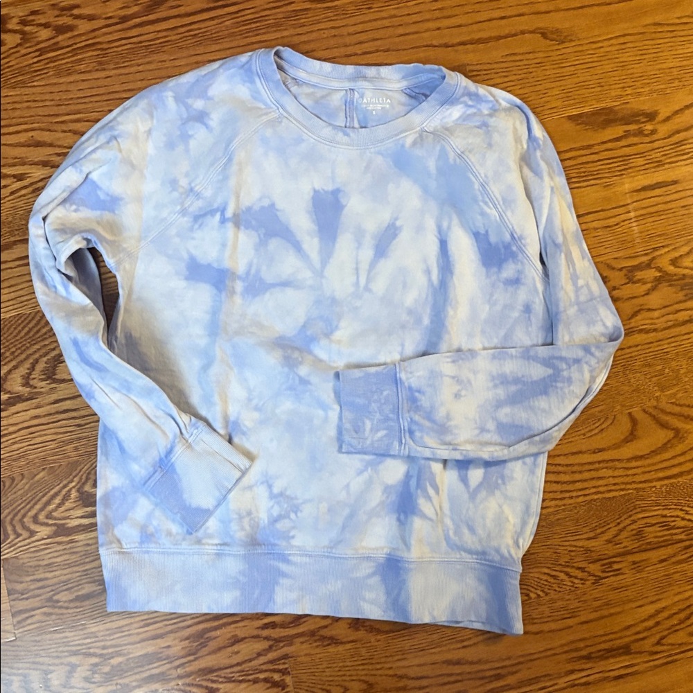 Athleta Tie Dye Sweatshirt Size S Light Blue white summer
